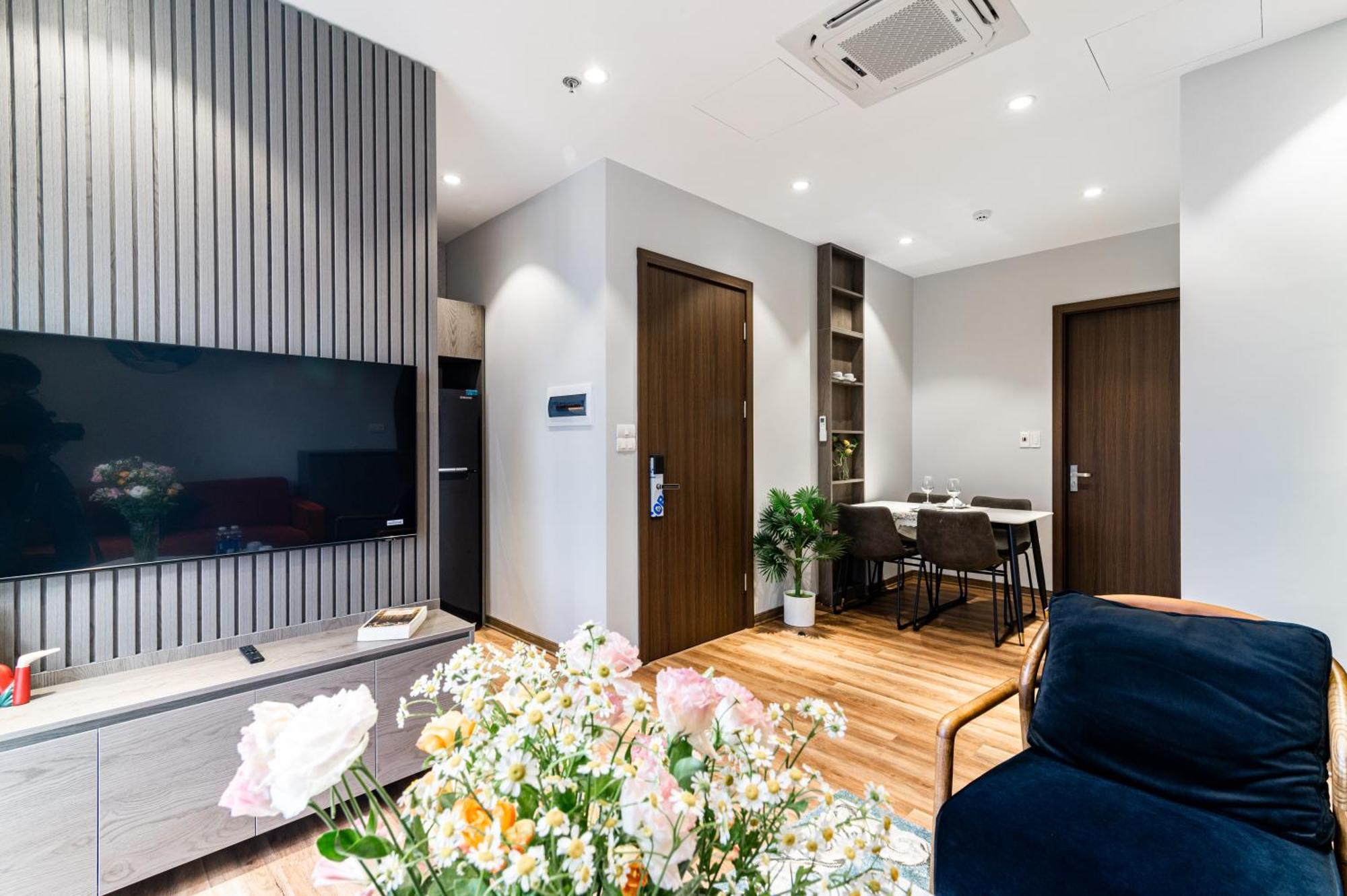 האנוי Luxe Paradise Suites Hotel To Ngoc Van מראה חיצוני תמונה