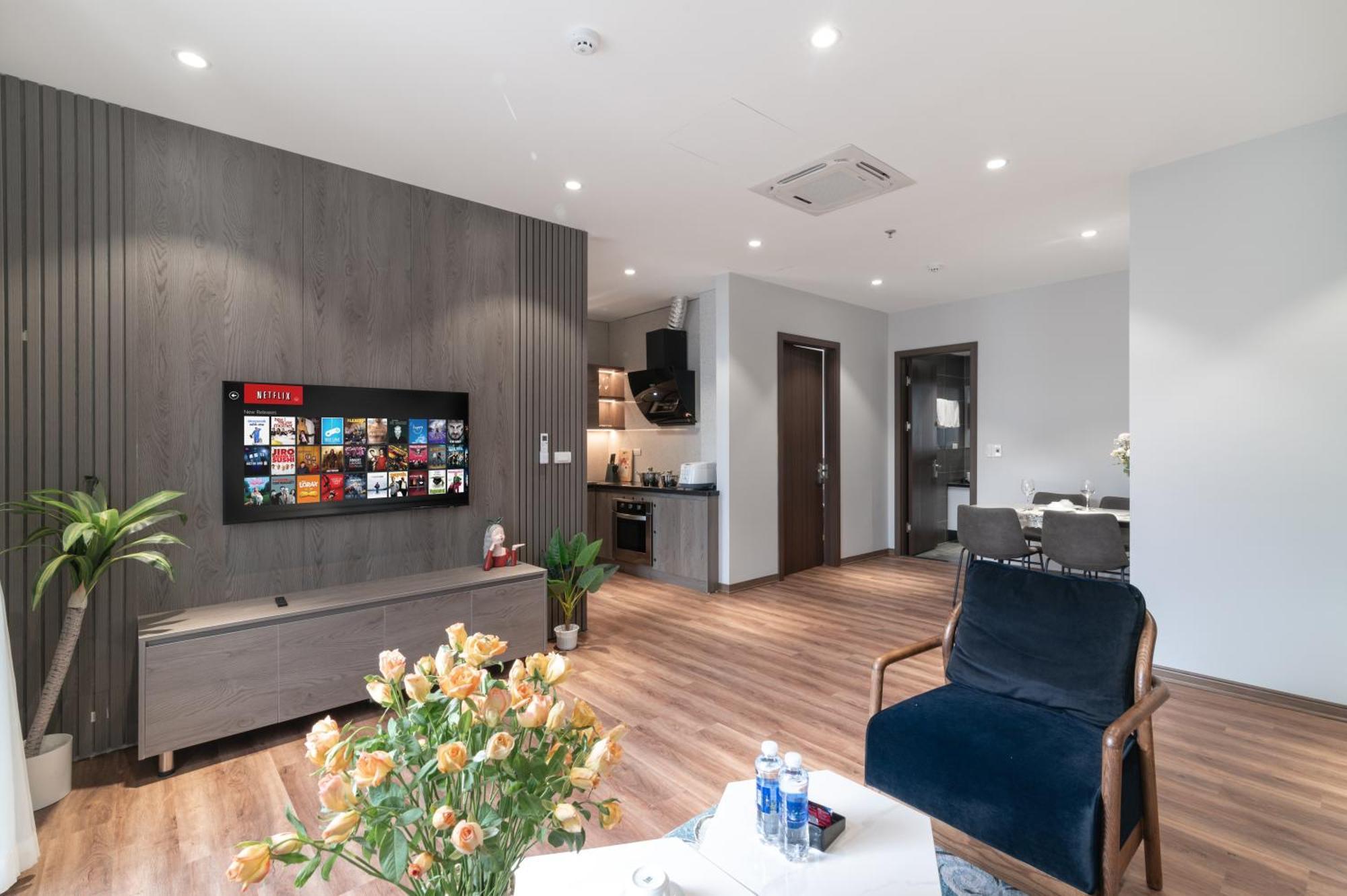 האנוי Luxe Paradise Suites Hotel To Ngoc Van מראה חיצוני תמונה