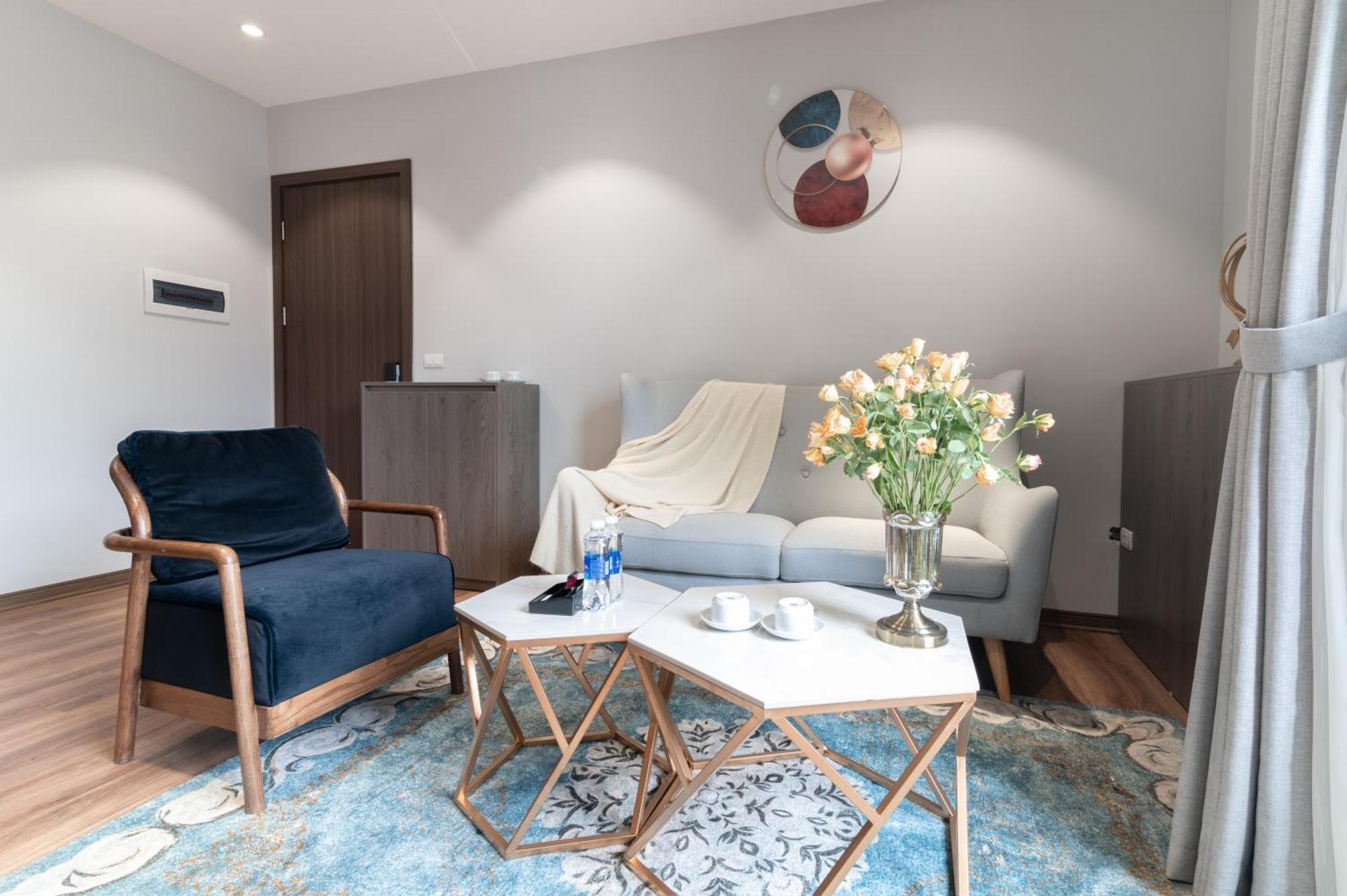 האנוי Luxe Paradise Suites Hotel To Ngoc Van מראה חיצוני תמונה