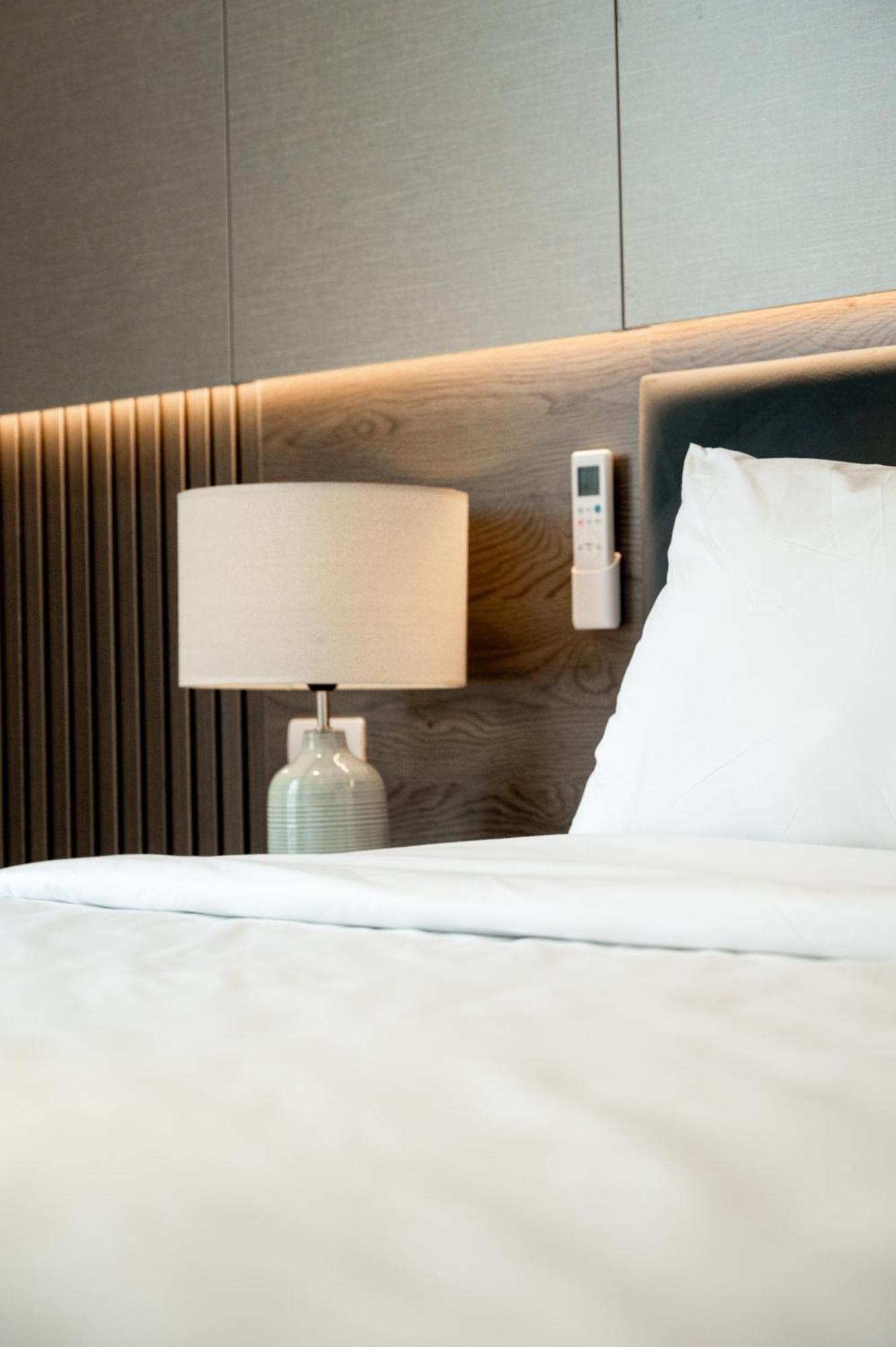 האנוי Luxe Paradise Suites Hotel To Ngoc Van מראה חיצוני תמונה