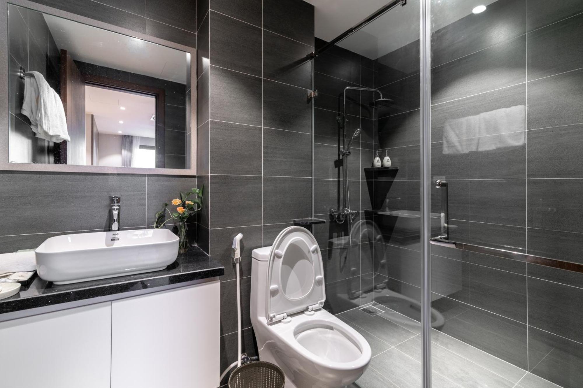 האנוי Luxe Paradise Suites Hotel To Ngoc Van מראה חיצוני תמונה
