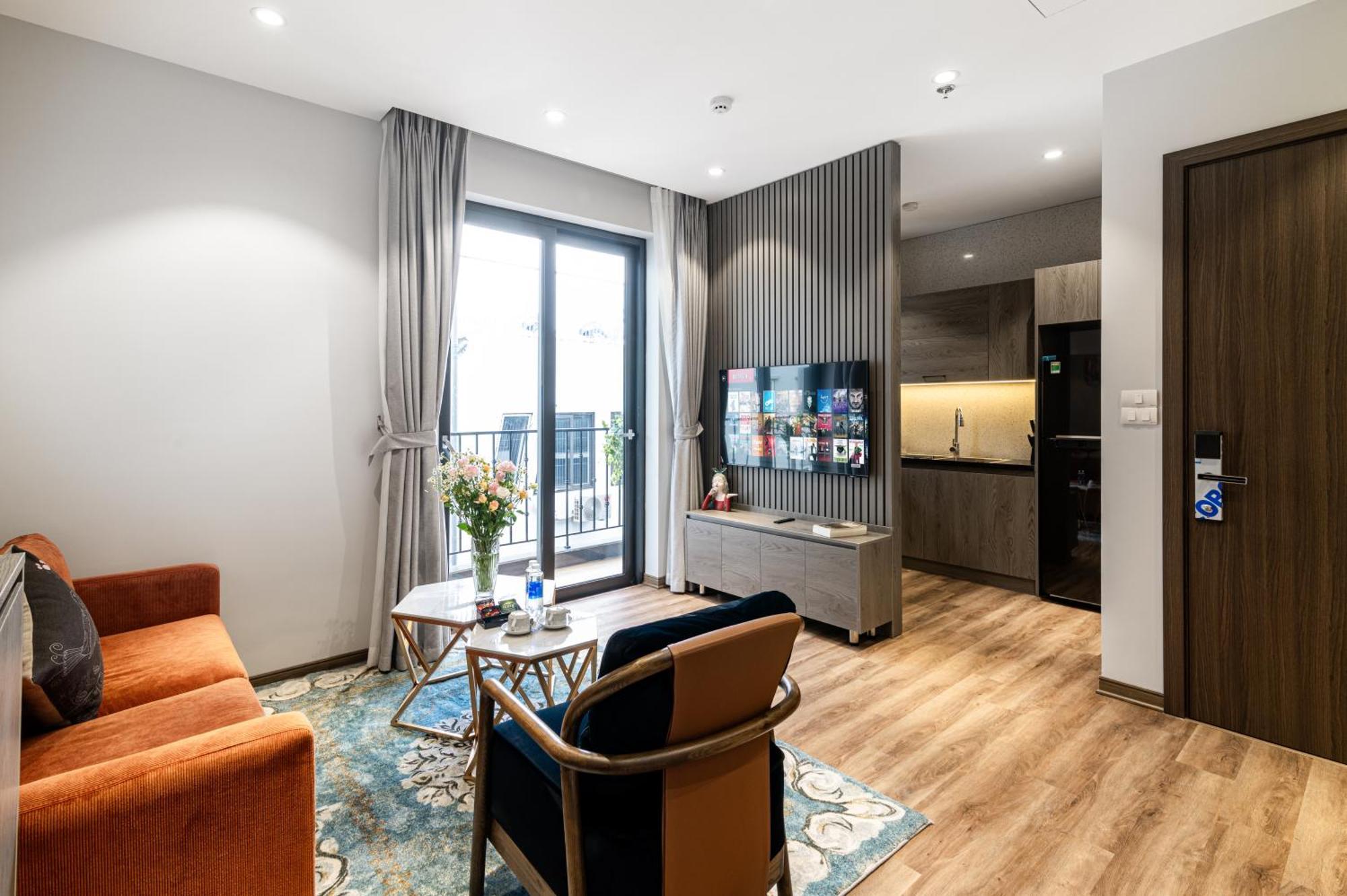 האנוי Luxe Paradise Suites Hotel To Ngoc Van מראה חיצוני תמונה